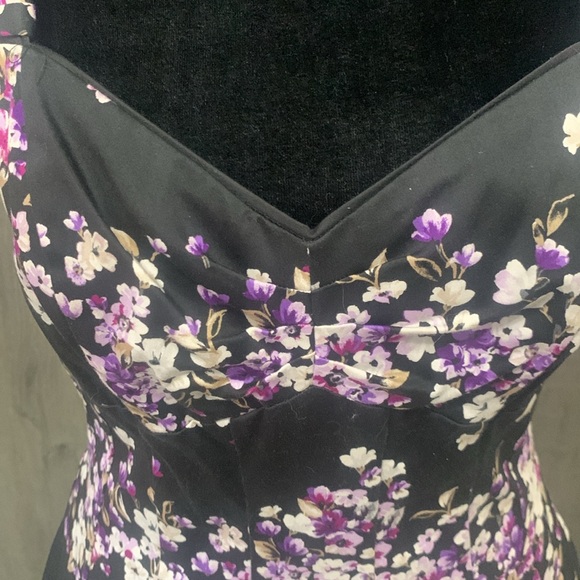 White House Black Market Purple Lavender Floral Party Sun Dress Women's Size 2 - Picture 8 of 10